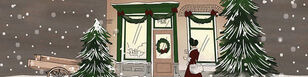 Een getekend winkelpand in kerstsfeer met versiering en kerstbomen ervoor. Sneeuwvlokken dwarrelen naar beneden. Voor de winkel loopt een vrouw met een mand en een ouderwetse hoed op.